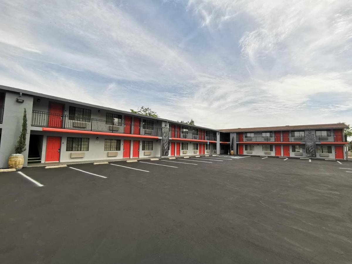 Journey Inn Woodland Exterior foto